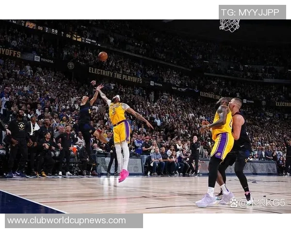 2019年NBA季后赛雷霆与爵士激战回顾与精彩瞬间分析